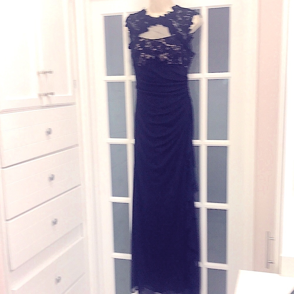 Black long dress- prom/wedding/special occasion/party/Cruise- size 8